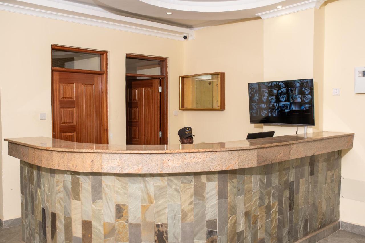 Luxury 1Br Apartment With Secure Parking & Lift Nakuru Exteriör bild